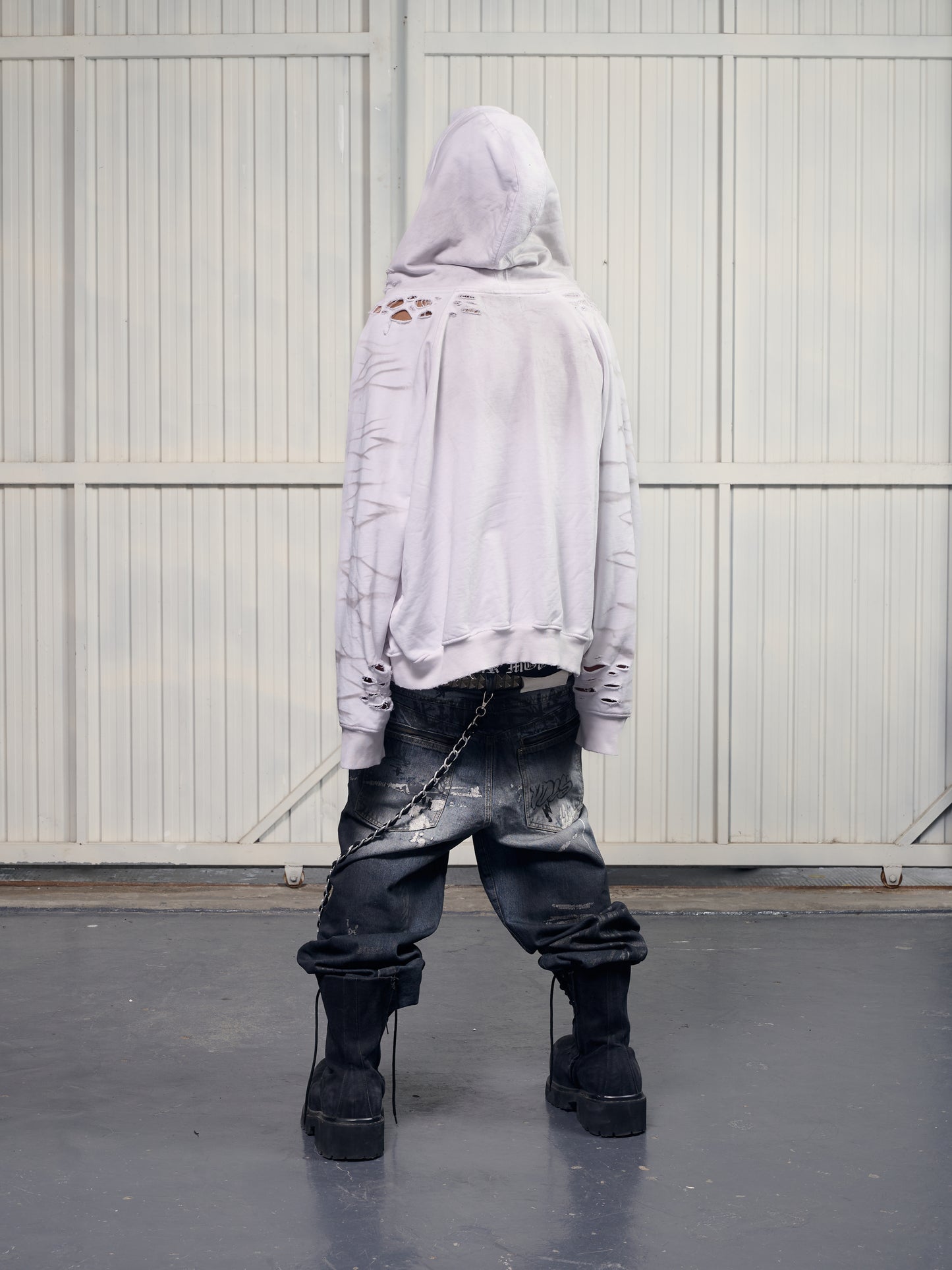 DISTRESSED DIRTY WHITE HOODIE ZIP