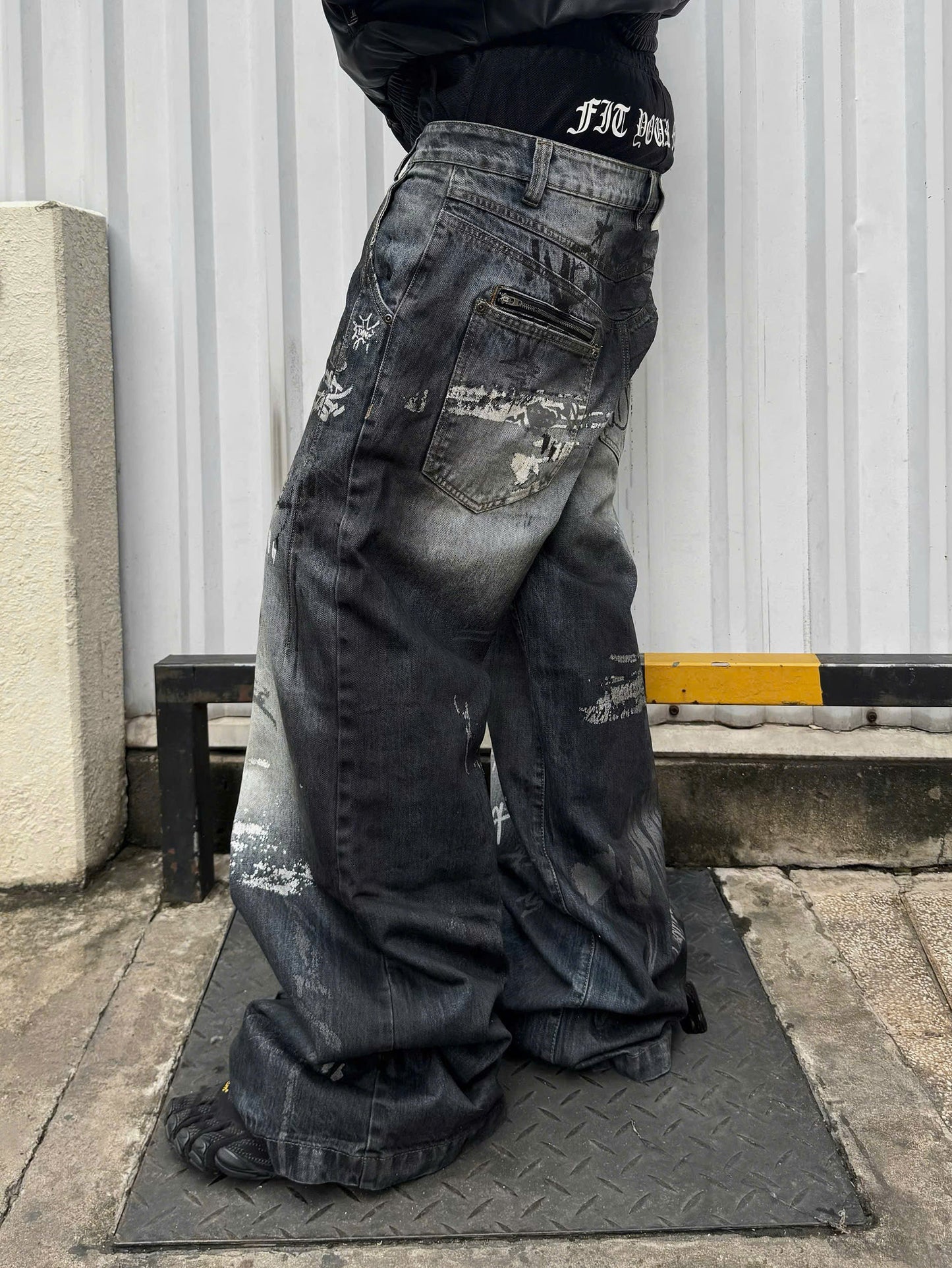 GRAFFITI DENIM PANTS